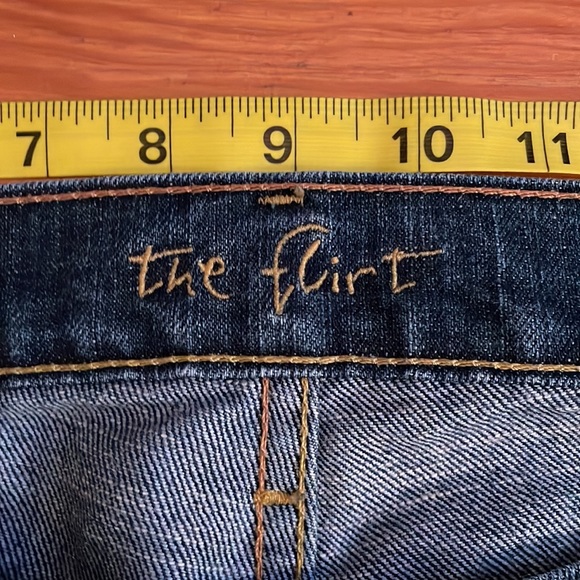 The Flirt Blue Jeans - Picture 11 of 12